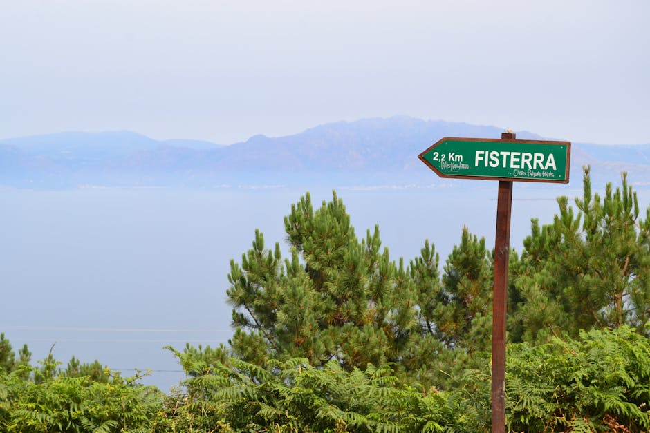 Signpost pointing to Fisterra 2.2km